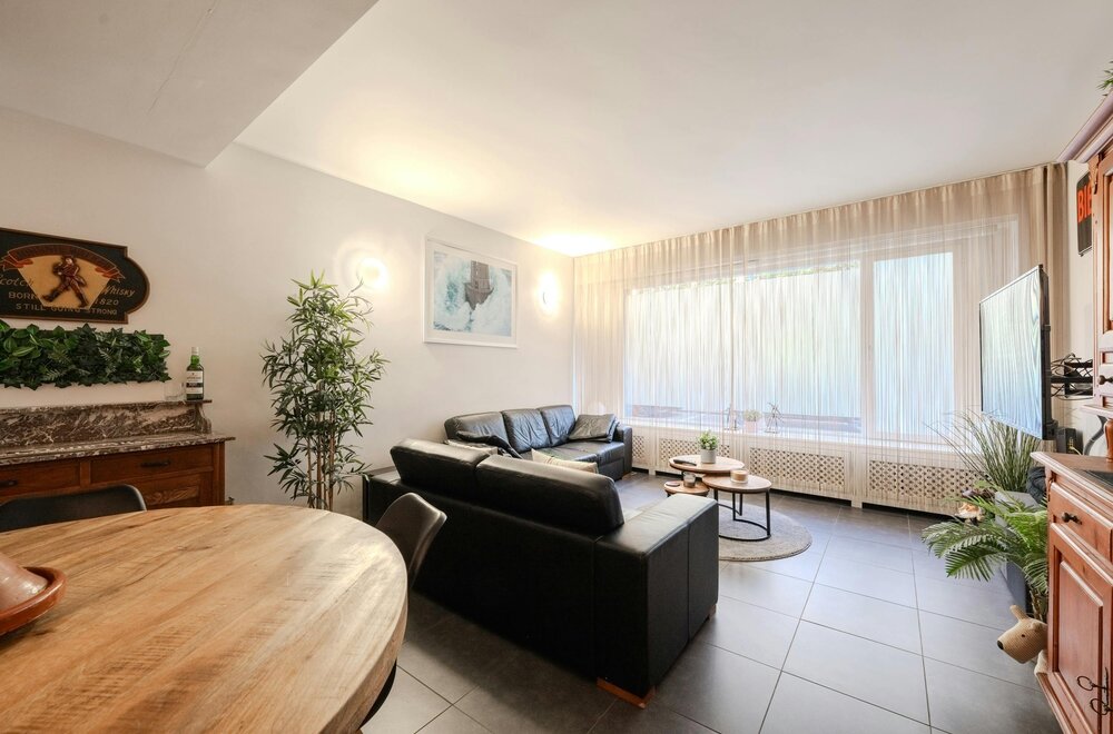 gelijkvloers-appartement-met-parkzicht-te-oostende001.jpg