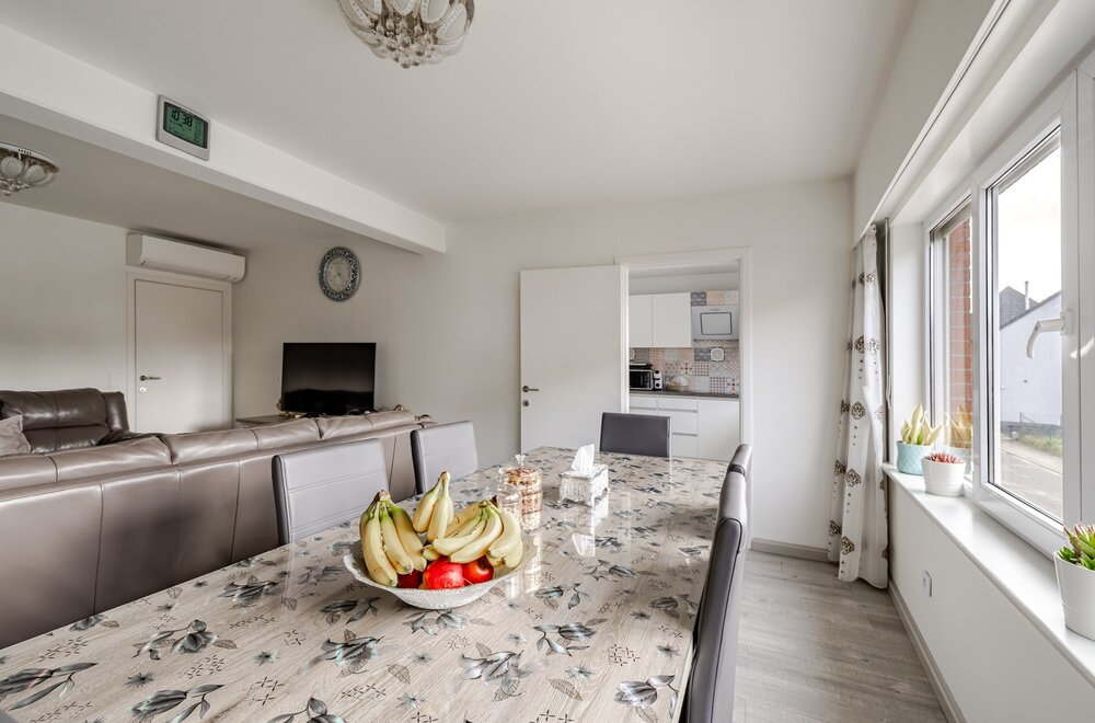 appartement-op-de-eerste-verdieping-met-drie-slaapkamers-en-garage006.jpg