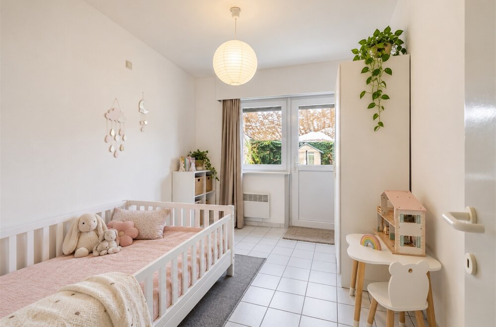 gelijkvloers-appartement-met-twee-slaapkamer-grote-tuin-en-garage007.jpg