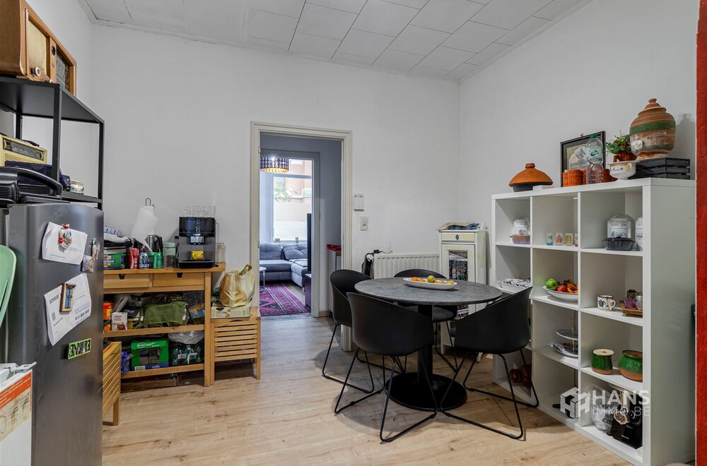 gelijkvloersappartement-61-m-met-1-slaapkamer-en-buitenruimte-20-m-in-antwerpen006.jpg