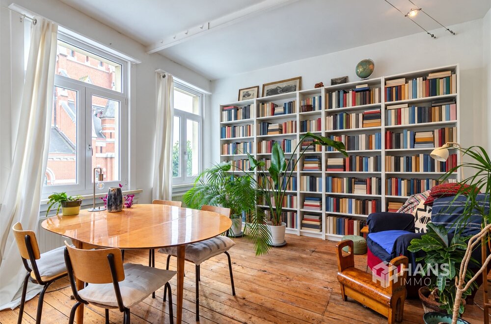 charmant-appartement-67-m-met-1-slaapkamer-in-antwerpen-2060-003.jpg