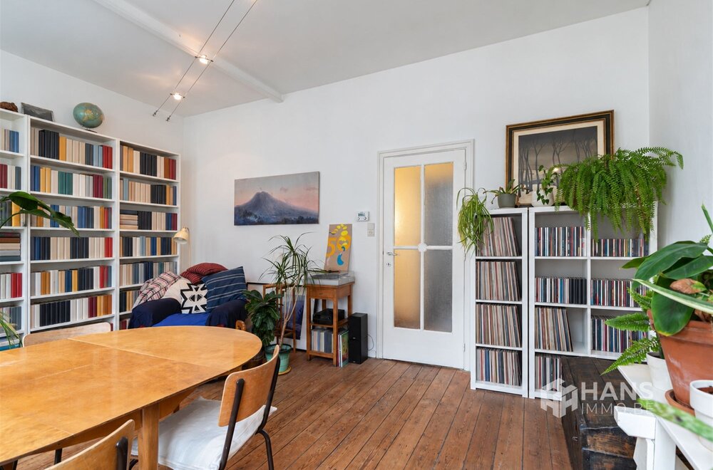 charmant-appartement-67-m-met-1-slaapkamer-in-antwerpen-2060-004.jpg