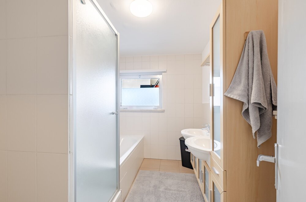 opbrengsteigendom-met-5-appartementen-en-5-garages-op-toplocatie-te-wetteren-008.jpg