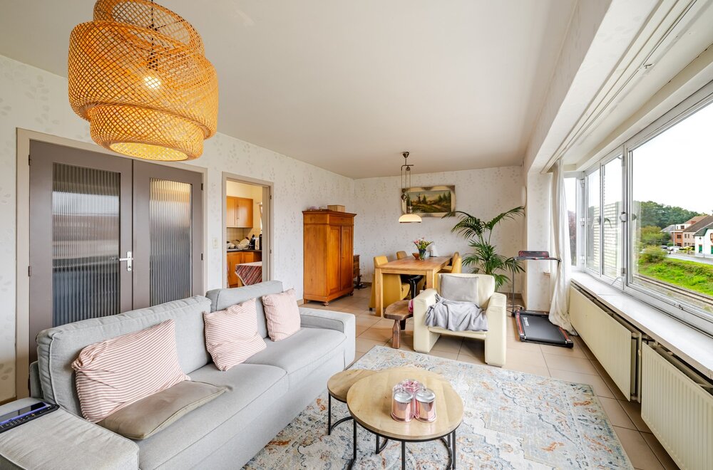 opbrengsteigendom-met-5-appartementen-en-5-garages-op-toplocatie-te-wetteren-012.jpg