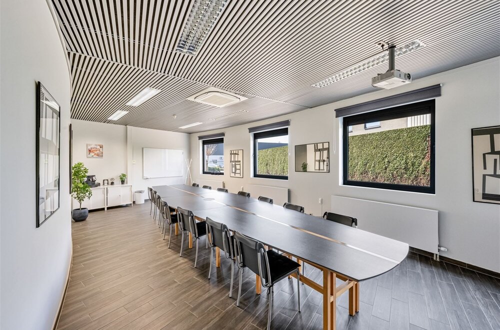 nieuwe-prijs-instapklaar-kantorencomplex-op-toplocatie-ten-zuiden-van-gent006.jpg