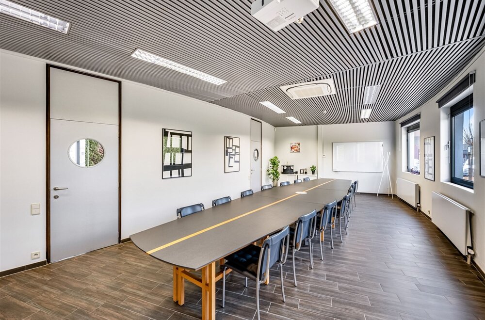 nieuwe-prijs-instapklaar-kantorencomplex-op-toplocatie-ten-zuiden-van-gent007.jpg