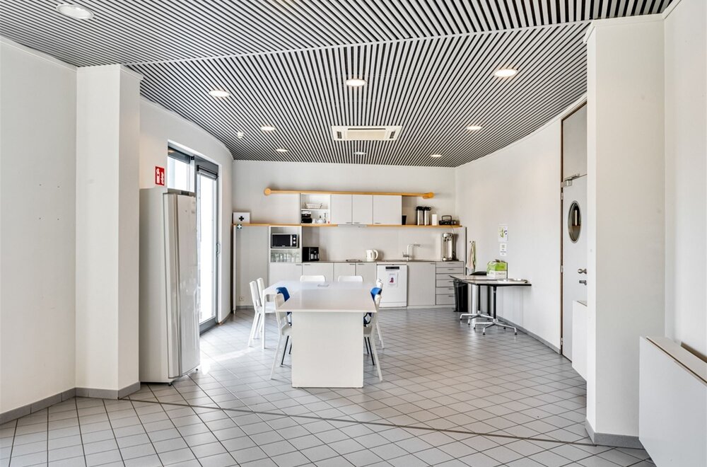 nieuwe-prijs-instapklaar-kantorencomplex-op-toplocatie-ten-zuiden-van-gent013.jpg