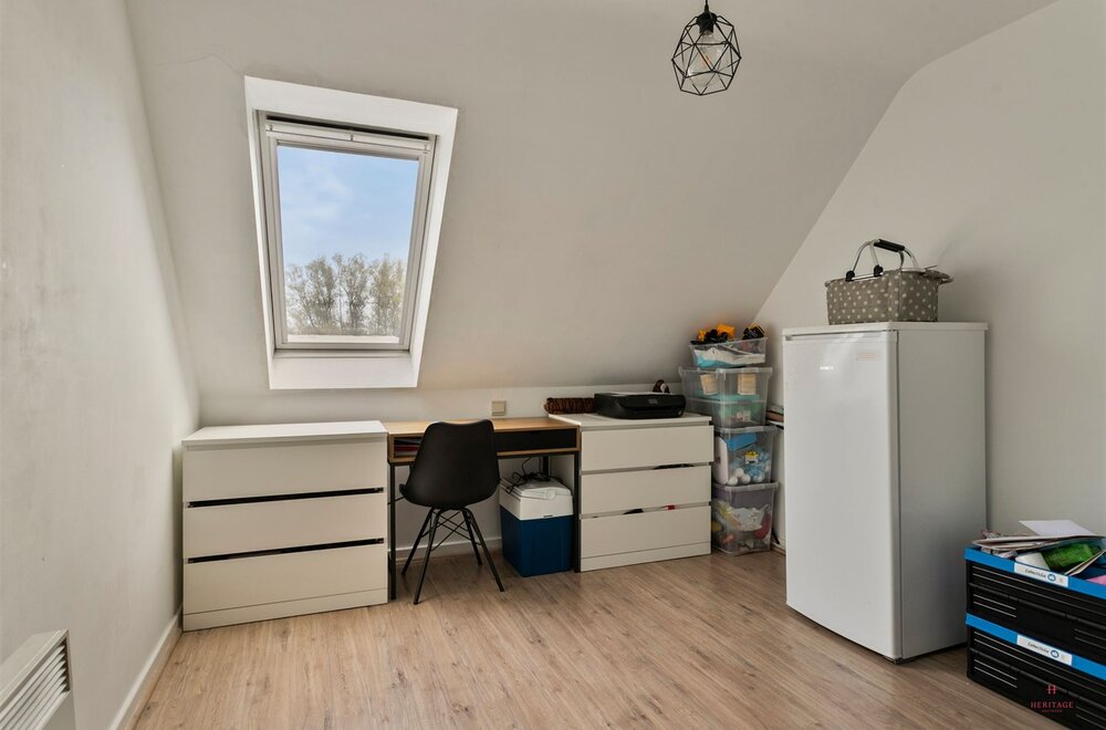 duplex-appartement-met-drie-slaapkamers-in-centrum-olsene010.jpg