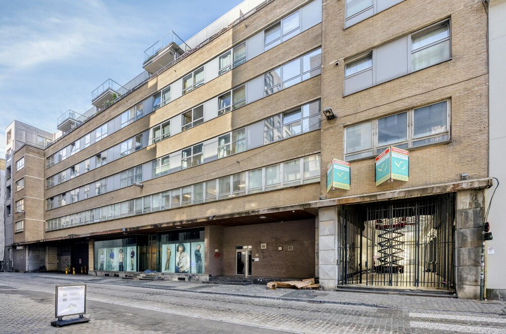 grote-studio-te-koop-met-aparte-slaapruimte-in-het-centrum-014.jpg
