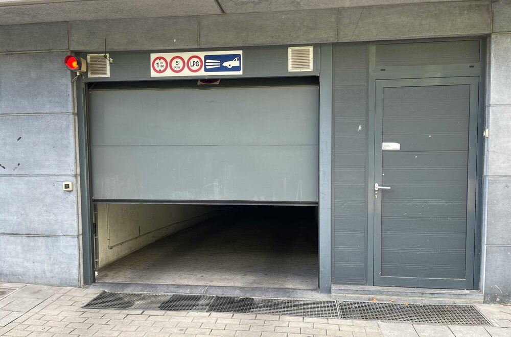 parking-in-de-helihavenlaan-48005.jpg