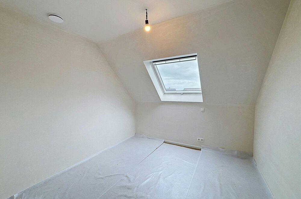 halfopen-huis-te-koop-in-ieper-met-3-kamers-en-dubbele-garage017.jpg