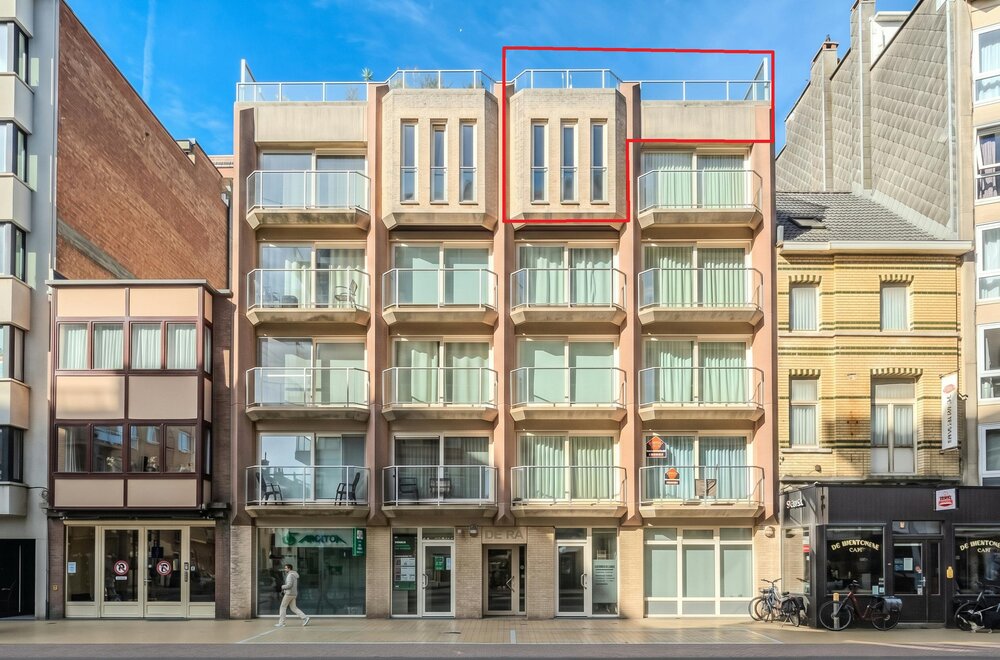 lichtrijk-duplexappartement-met-ruime-terrassen-003.jpg