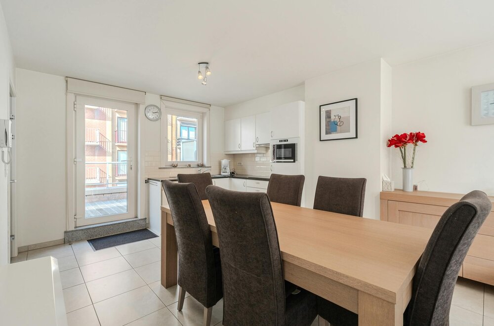 lichtrijk-duplexappartement-met-ruime-terrassen-007.jpg
