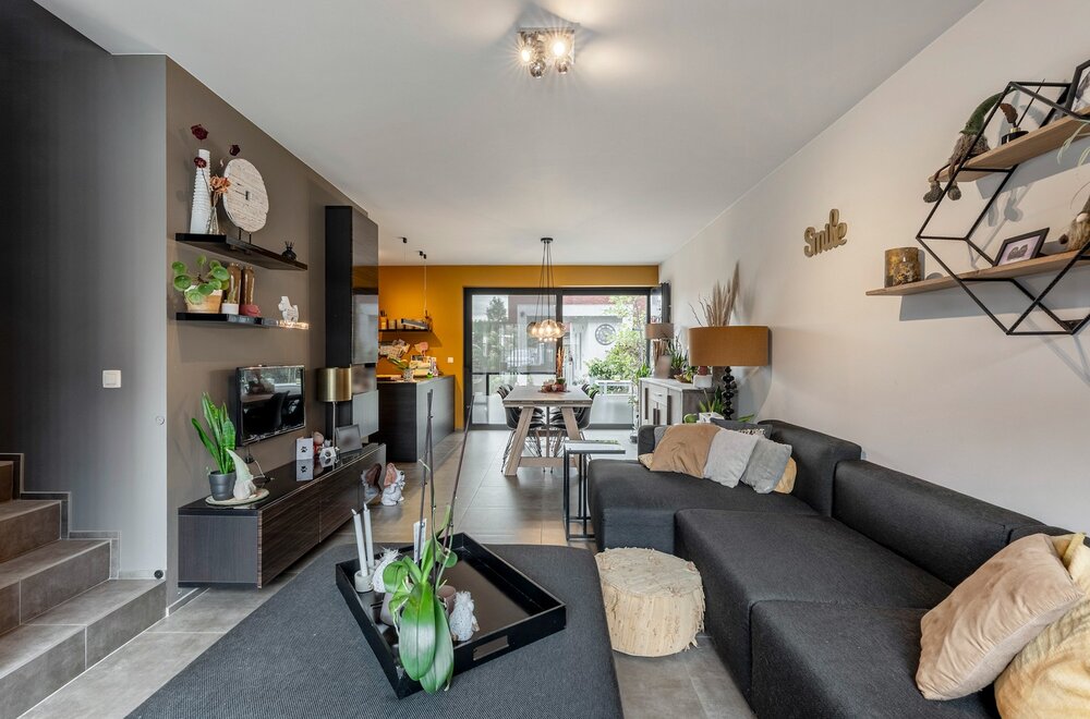 instapklaar-104-m-3-kamers-zuidgerichte-stadstuin-priv-parking-met-laadpaal001.jpg