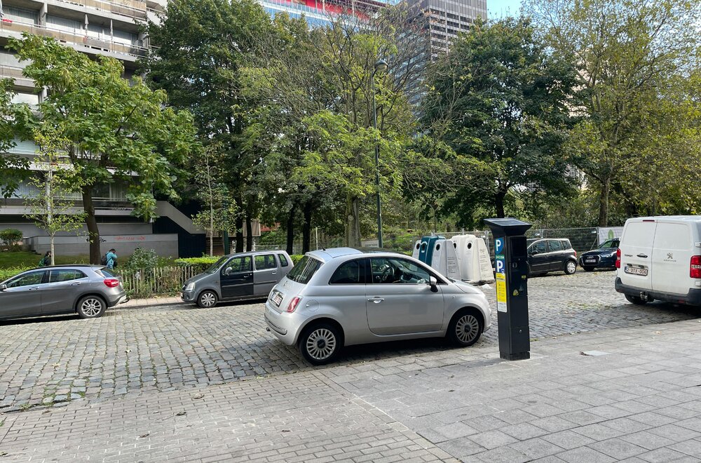 parking-in-de-helihavenlaan-48013.jpg