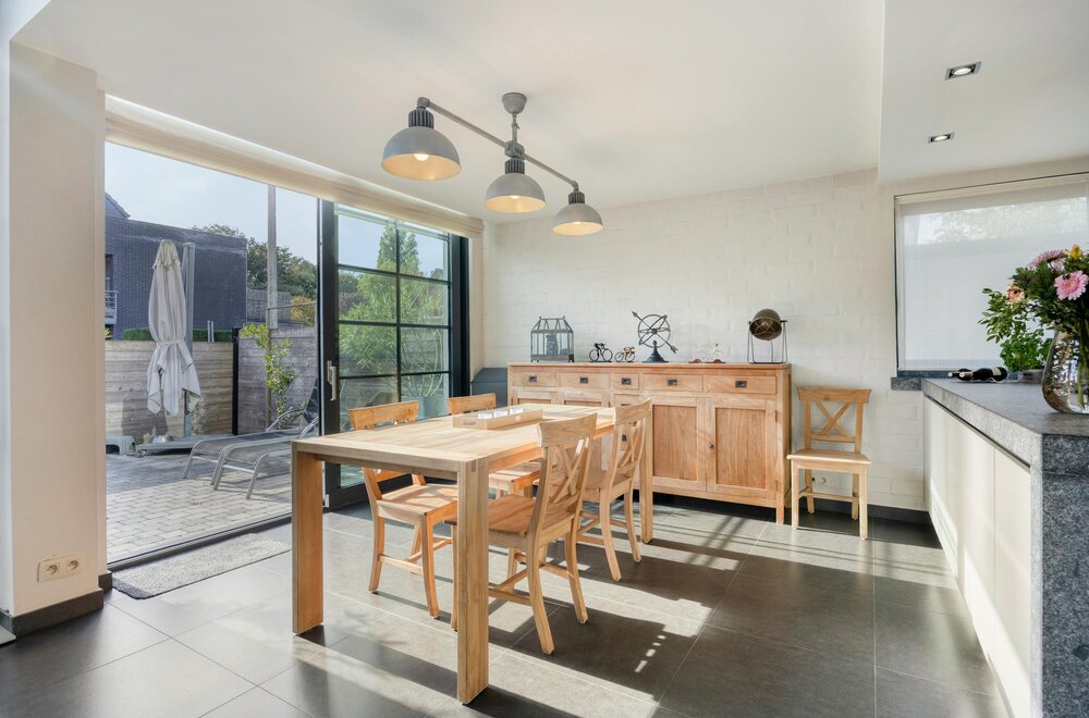 duplex-appartement-met-praktijk-te-koop-in-kapellen005.jpg