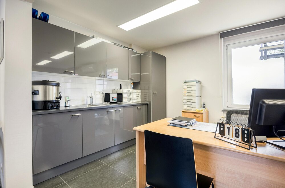 duplex-appartement-met-praktijk-te-koop-in-kapellen019.jpg