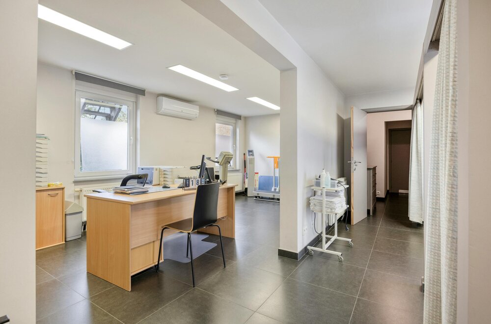 duplex-appartement-met-praktijk-te-koop-in-kapellen020.jpg