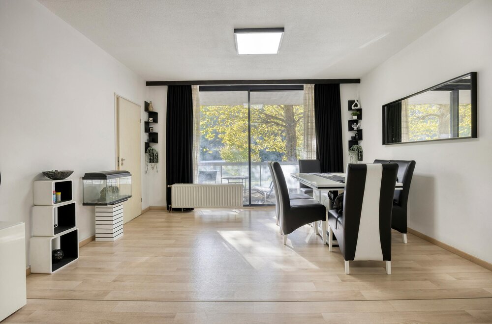2-slaapkamerappartement-met-terras-en-garage-in-laken002.jpg