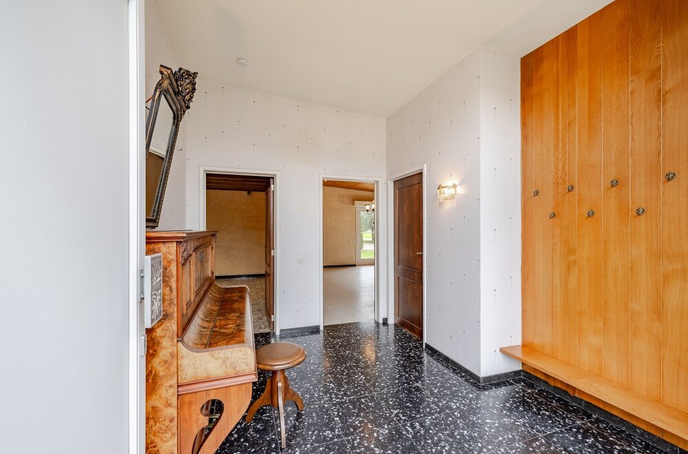 uitstekend-gelegen-bungalow-op-uitzonderlijk-perceel003.jpg