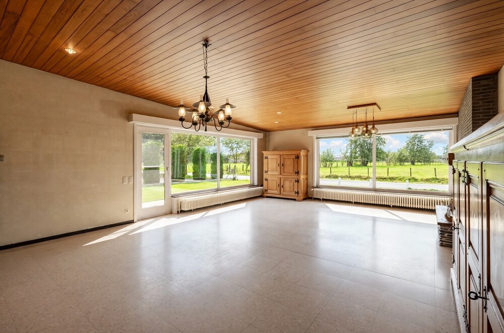 uitstekend-gelegen-bungalow-op-uitzonderlijk-perceel005.jpg