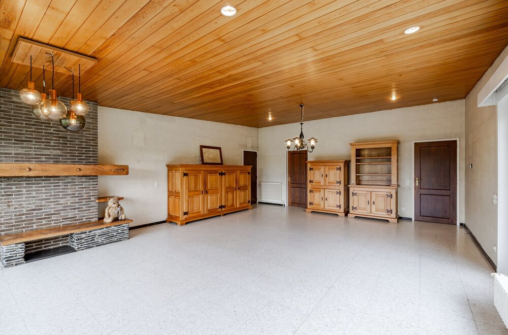 uitstekend-gelegen-bungalow-op-uitzonderlijk-perceel007.jpg