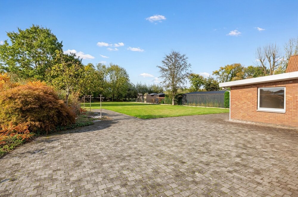uitstekend-gelegen-bungalow-op-uitzonderlijk-perceel023.jpg