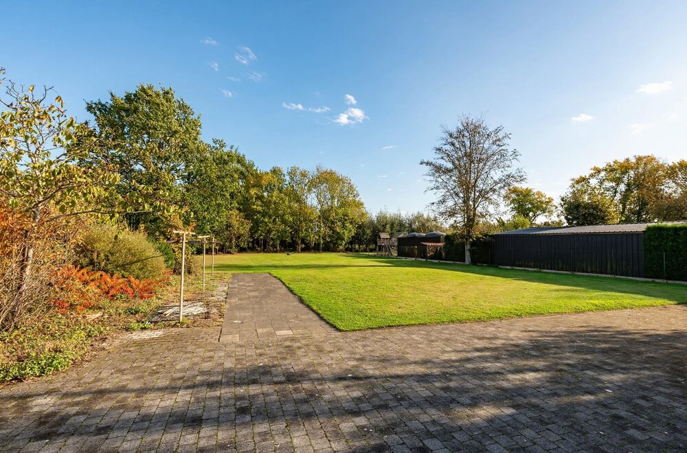 uitstekend-gelegen-bungalow-op-uitzonderlijk-perceel024.jpg
