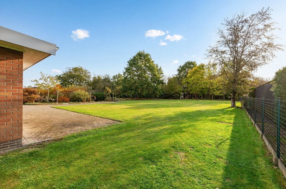 uitstekend-gelegen-bungalow-op-uitzonderlijk-perceel025.jpg