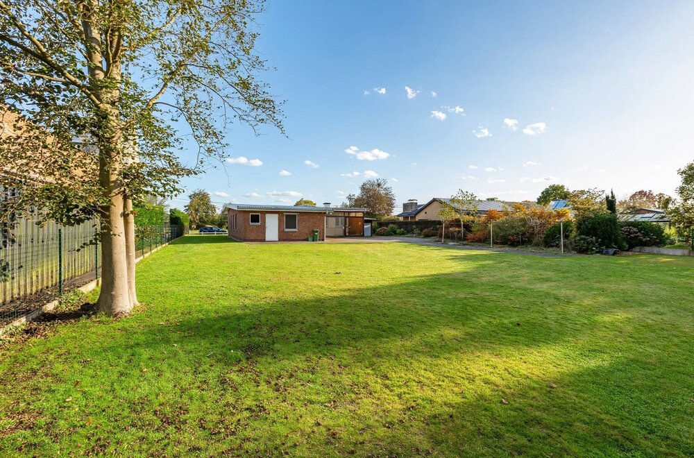 uitstekend-gelegen-bungalow-op-uitzonderlijk-perceel027.jpg
