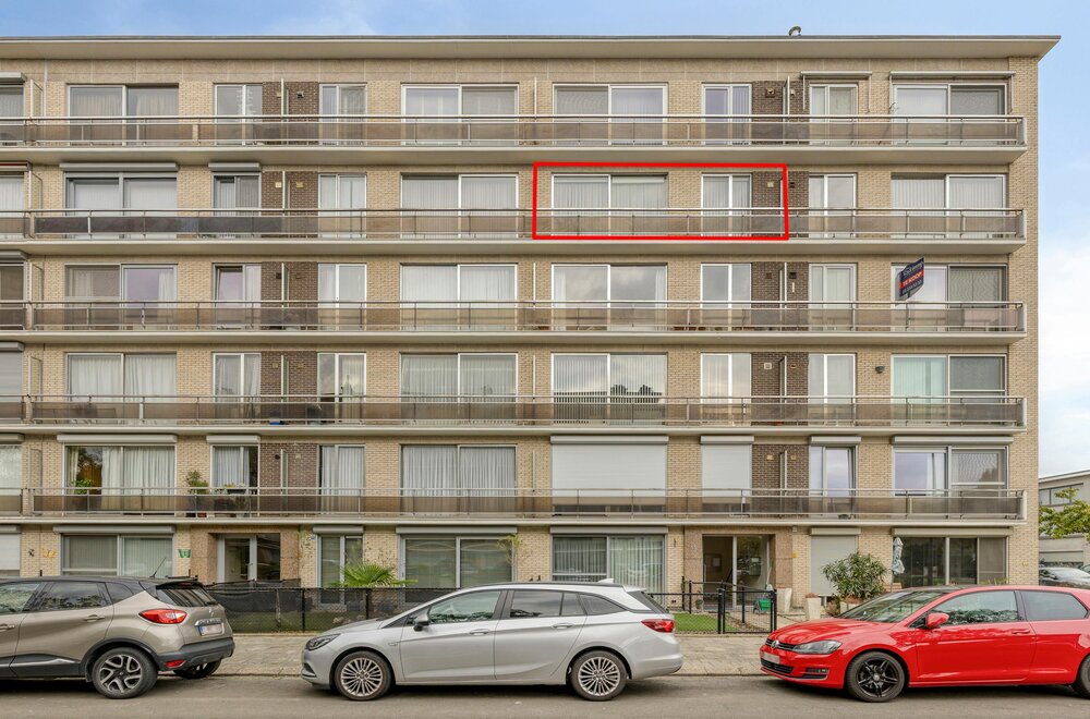 appartement-met-2-slaapkamers-en-parking-te-koop-in-merksem001.jpg