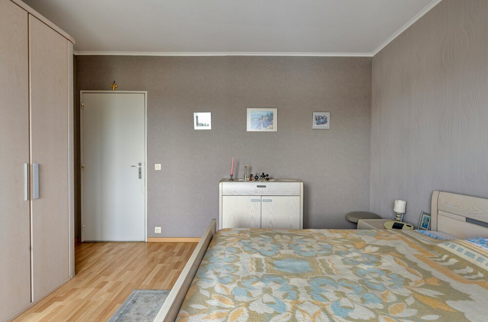 appartement-met-2-slaapkamers-en-parking-te-koop-in-merksem011.jpg