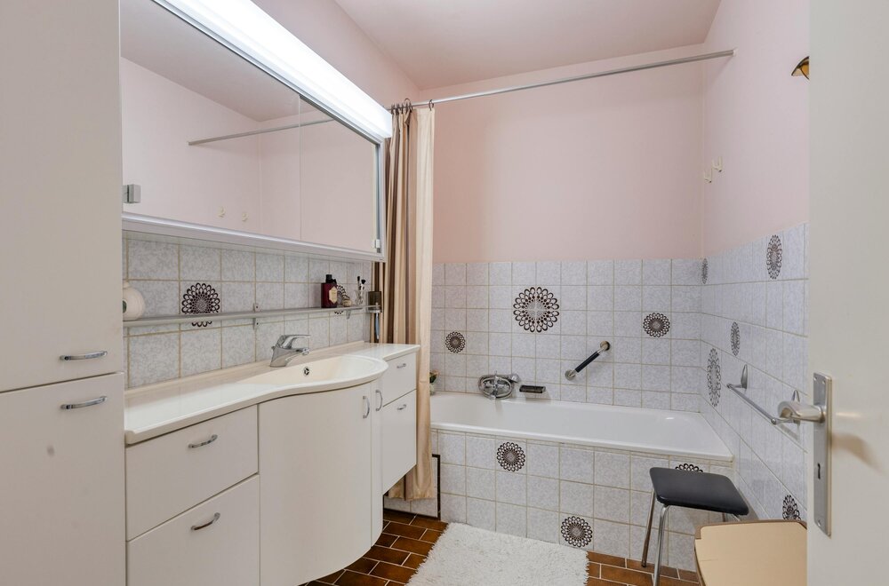 appartement-met-2-slaapkamers-en-parking-te-koop-in-merksem013.jpg