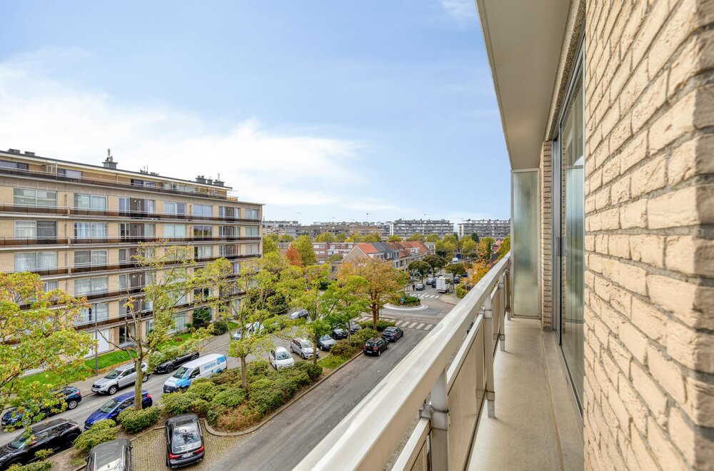 appartement-met-2-slaapkamers-en-parking-te-koop-in-merksem015.jpg