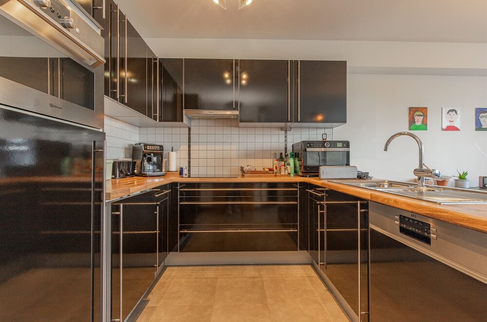 instapklaar-appartement-met-2-slaapkamers-zonneterras-in-sint-gillis-dendermonde006.jpg