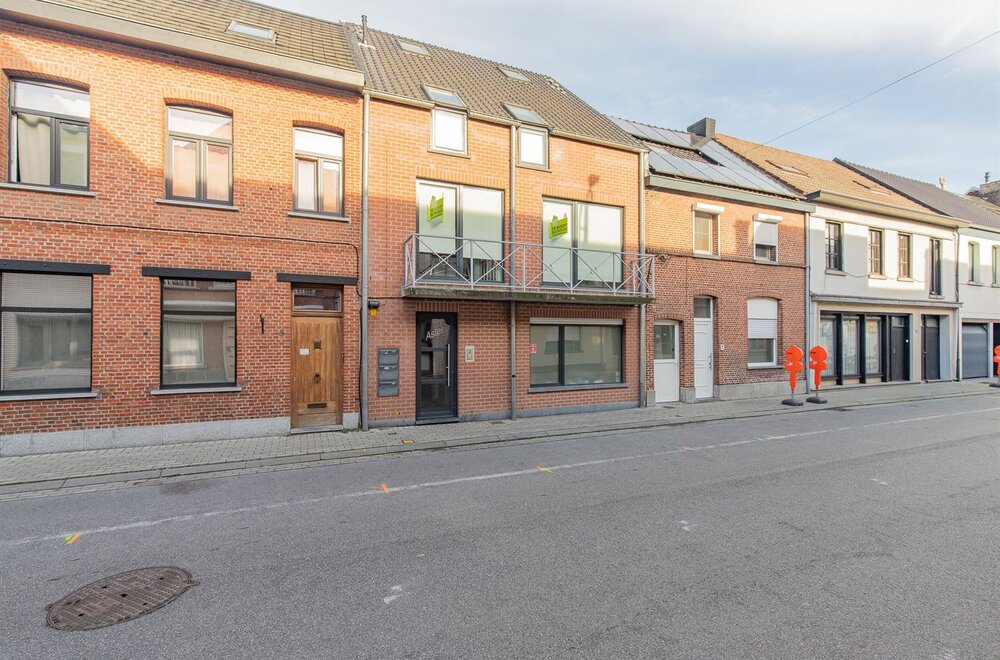 instapklaar-appartement-met-2-slaapkamers-zonneterras-en-energielabel-a-in-het-centrum-van-sint-gillis-dendermonde015.jpg