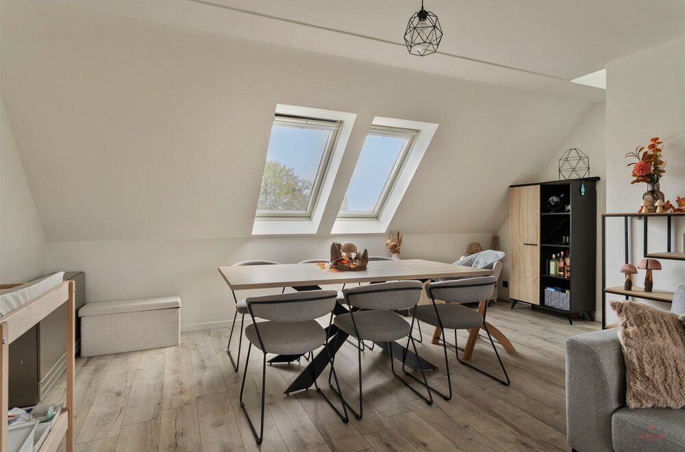 duplex-appartement-met-drie-slaapkamers-in-centrum-olsene003.jpg