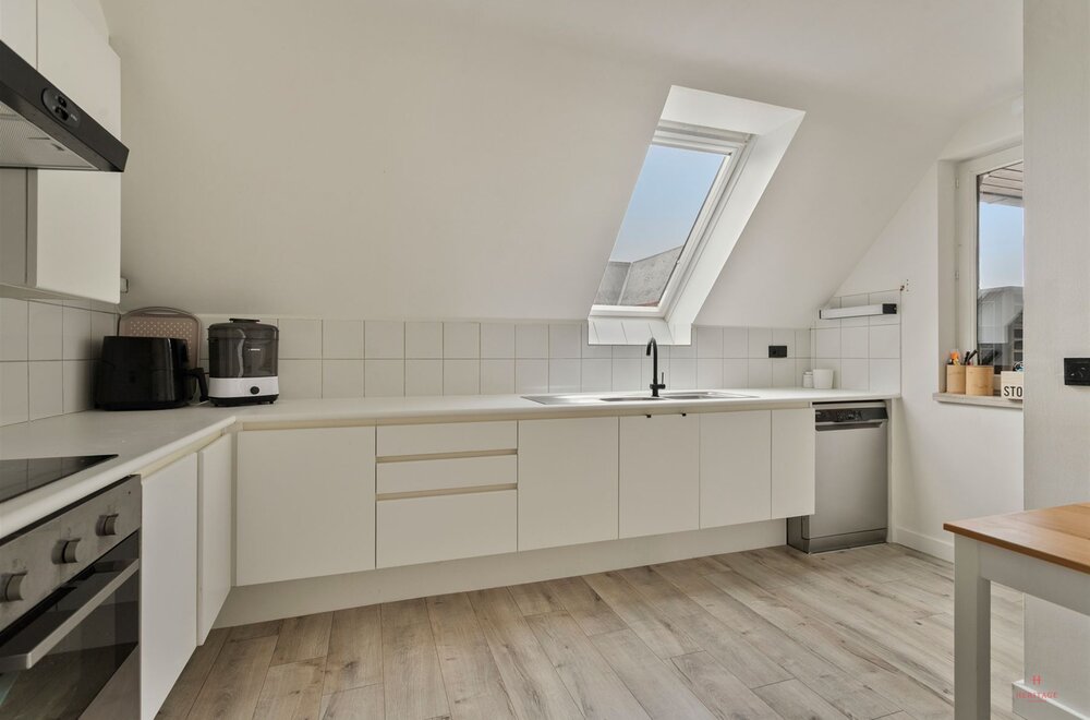 duplex-appartement-met-drie-slaapkamers-in-centrum-olsene005.jpg