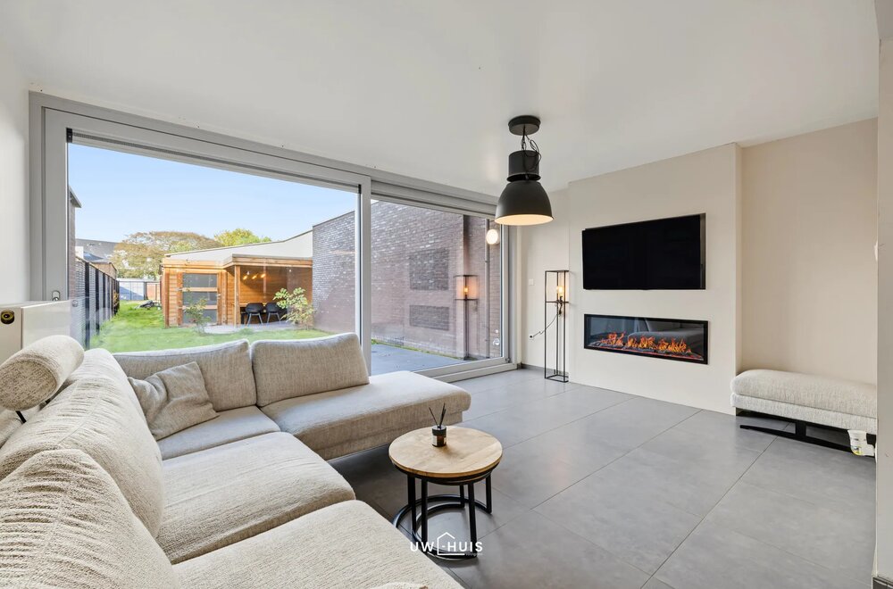 instapklare-recente-woning-met-4-slaapkamers-en-tuin-in-centrum-meerdonk004.jpg