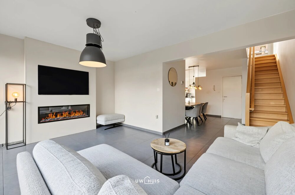 instapklare-recente-woning-met-4-slaapkamers-en-tuin-in-centrum-meerdonk005.jpg