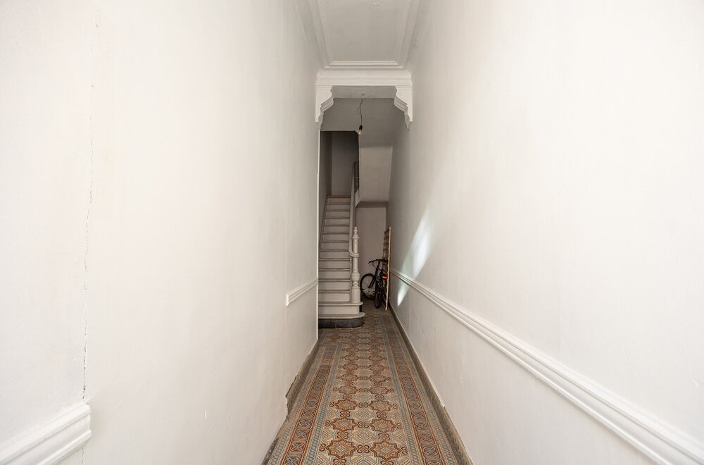volledig-gerenoveerd-gelijkvloers-appartement-met-zuidoost-gericht-koertje-in-antwerpen017.jpg