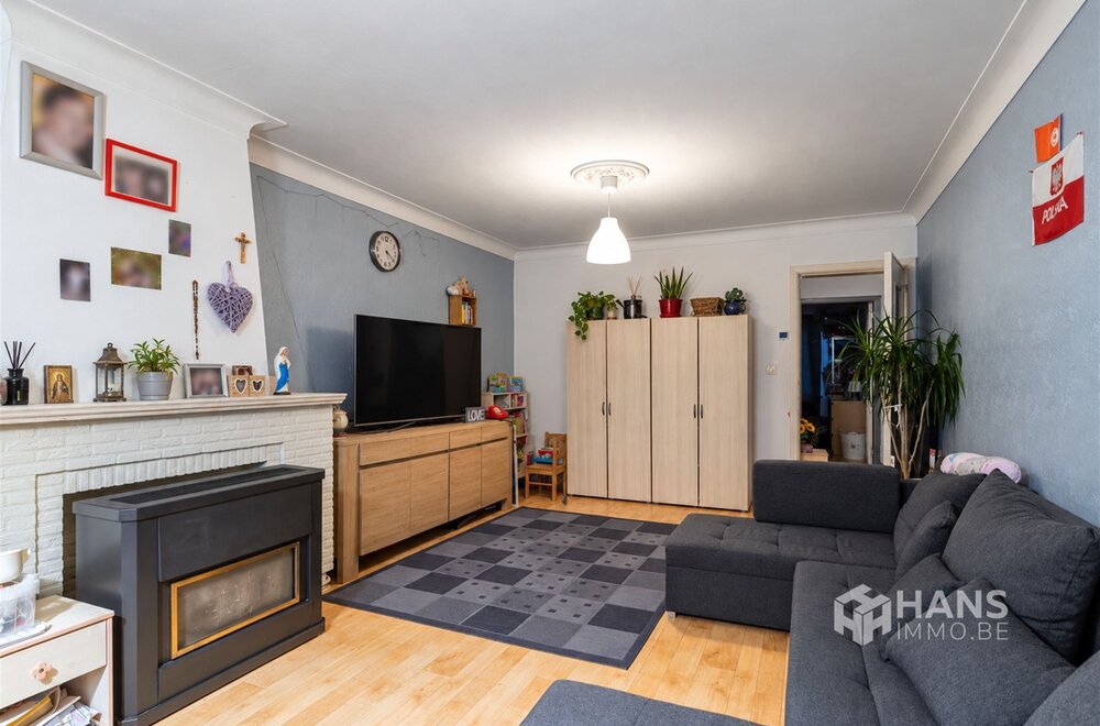appartement-80-m-met-2-slaapkamers-en-terras-2-m-in-deurne-003.jpg