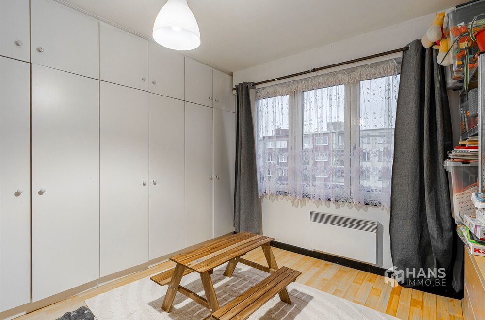 appartement-80-m-met-2-slaapkamers-en-terras-2-m-in-deurne-008.jpg