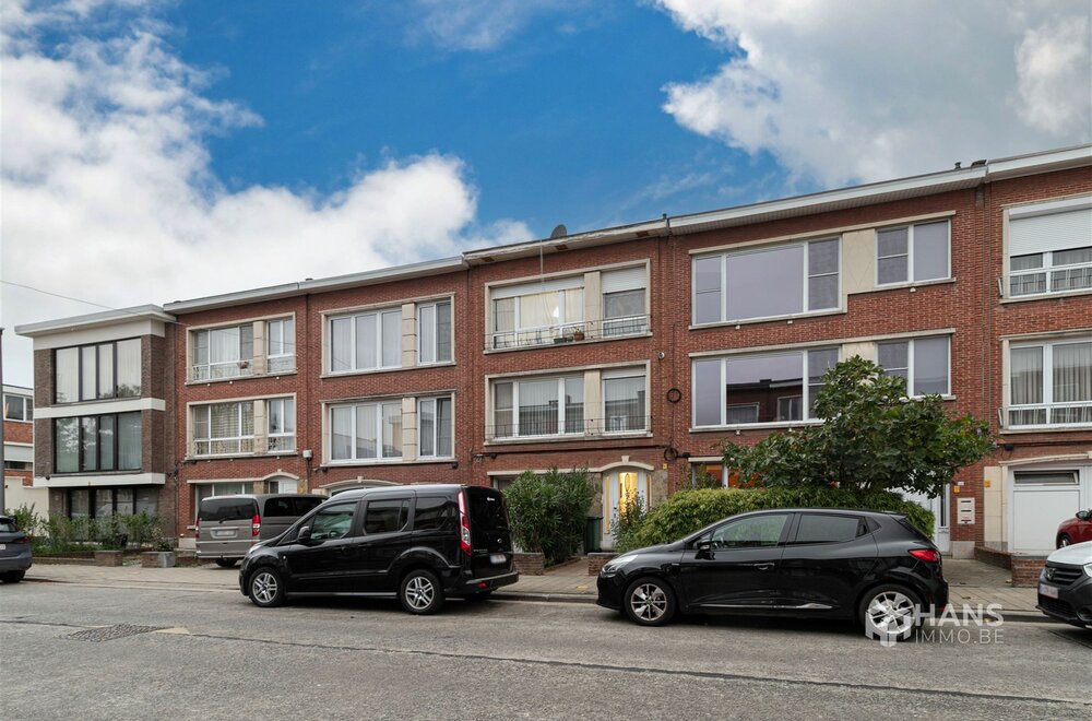 appartement-80-m-met-2-slaapkamers-en-terras-2-m-in-deurne-011.jpg