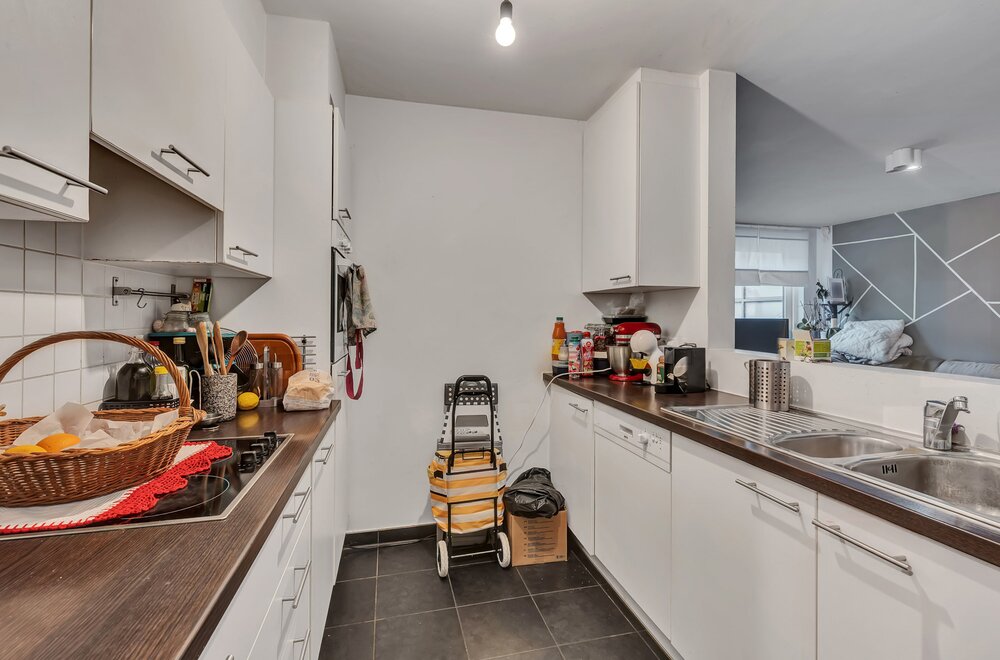 ruim-duplex-appartement-met-5-slpks-in-sint-pieters-leeuw006.jpg