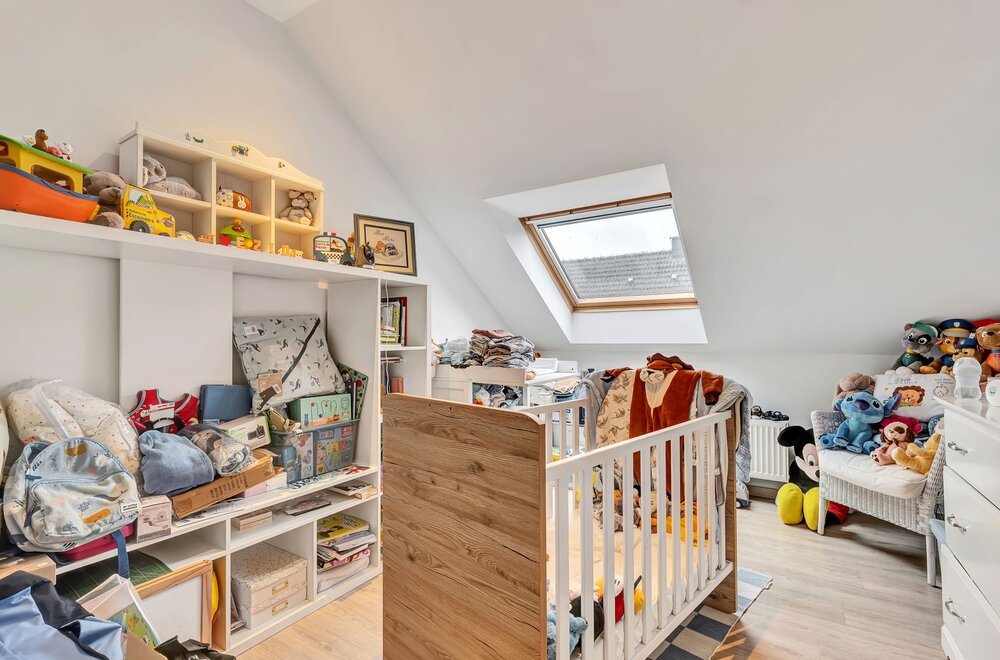 ruim-duplex-appartement-met-5-slpks-in-sint-pieters-leeuw014.jpg