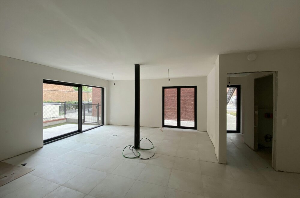 e-n-of-twee-slaapkamer-gelijkvloers-appartement-6-mogelijk-001.jpg