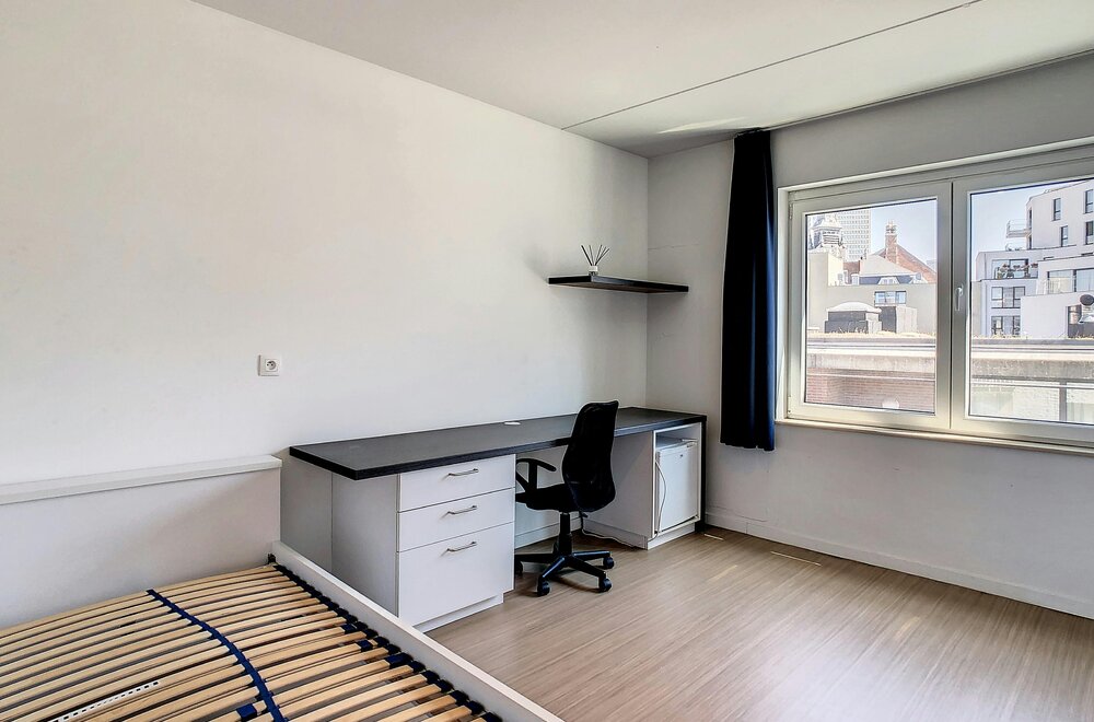 -studentenkamer-met-2-slaapkamers-te-koop-in-hartje-brussel001.jpg