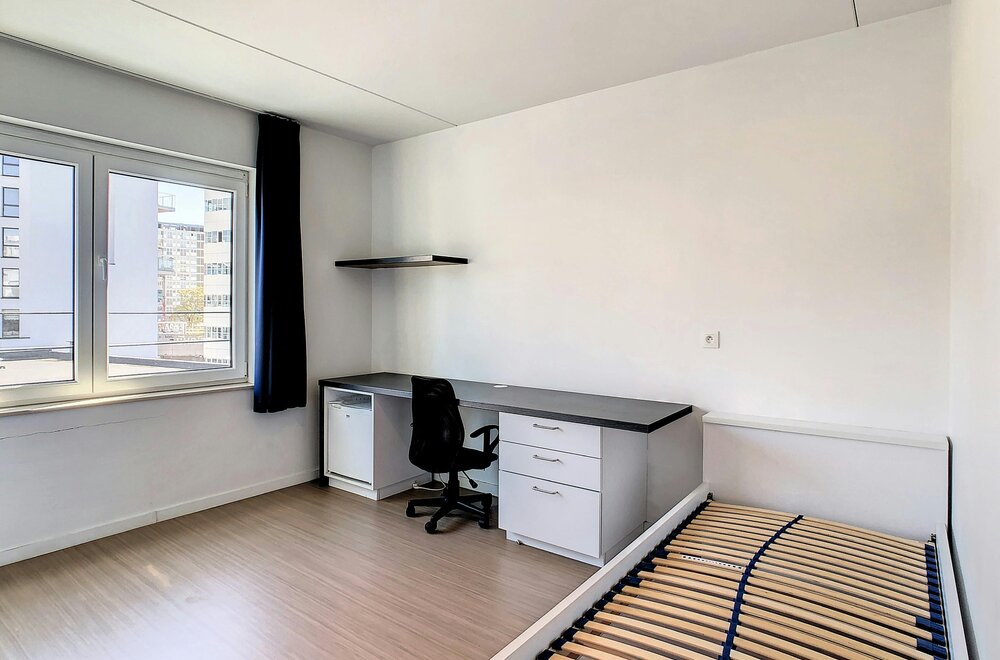 -studentenkamer-met-2-slaapkamers-te-koop-in-hartje-brussel002.jpg